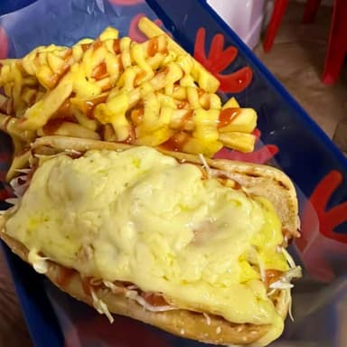 Hot Dog Con Queso Mozarella