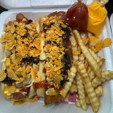 Dúo Hot Dogs + Papas Fritas