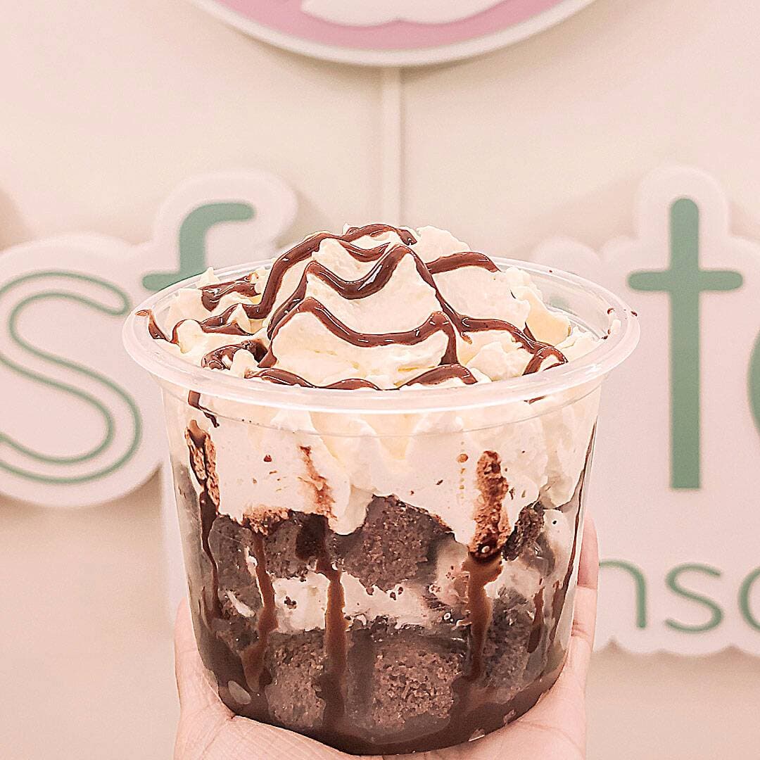 Brownie con Helado