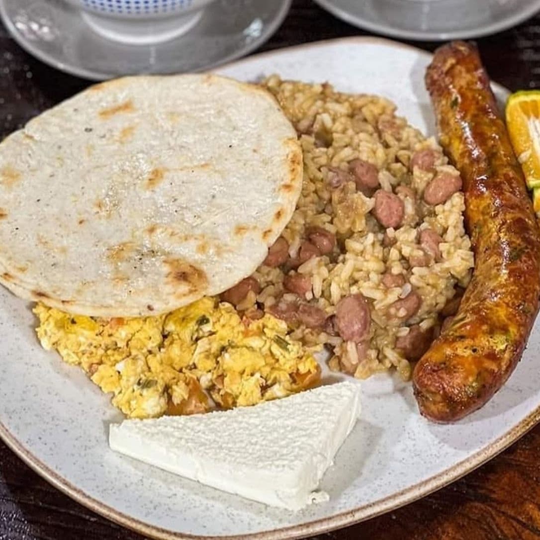 Desayuno con Chorizo