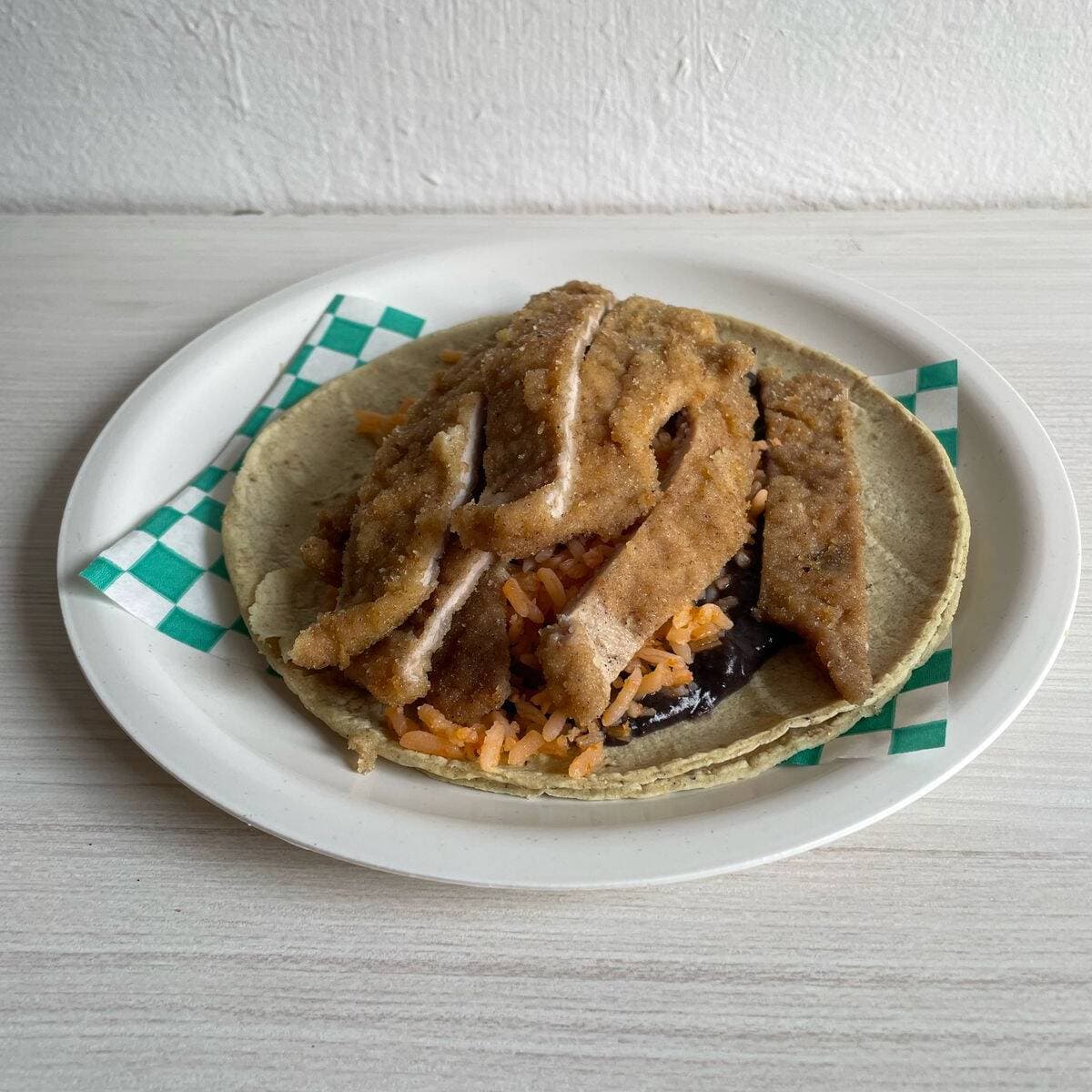 TACO DE MILANESA DE PUERCO