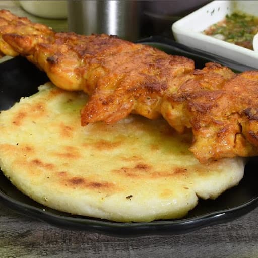 Arepa con Pincho de Pollo