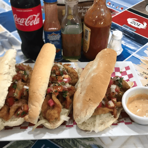 3 Tortas de Camarón Empanizado con bebida