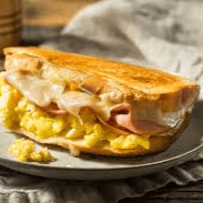 Sándwich de Huevo con Jamón