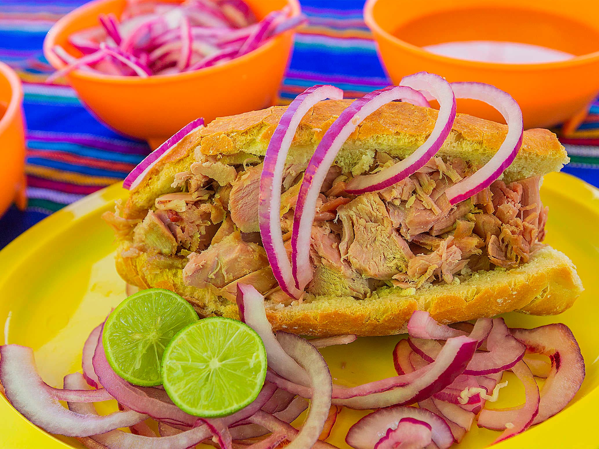 2 TORTAS AHOGADAS + 4 TACOS DORADOS