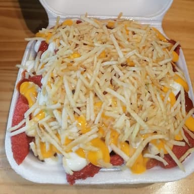 2x1 Salchipapa Grande.(para 1-2Personas)