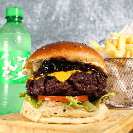 Caramel Burger más Papas Fritas más Gaseosa 355 Ml