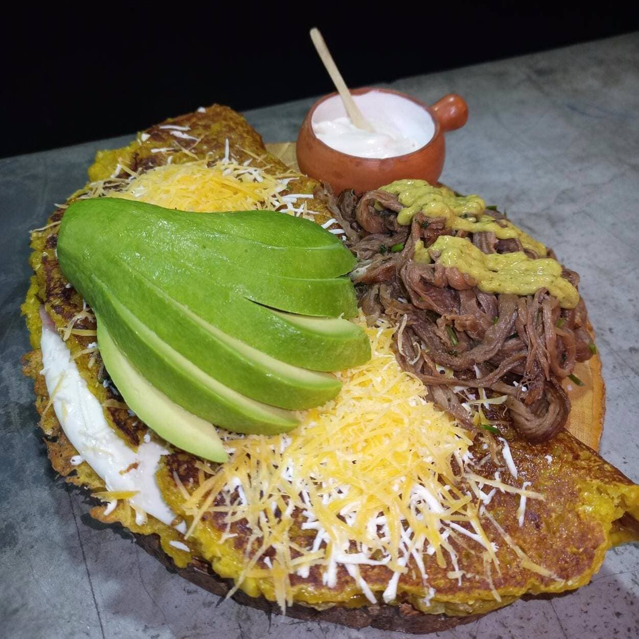 Cachapa Especial Carne Mechada