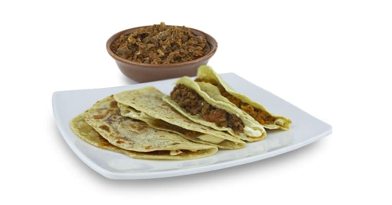 Taco de harina de deshebrada