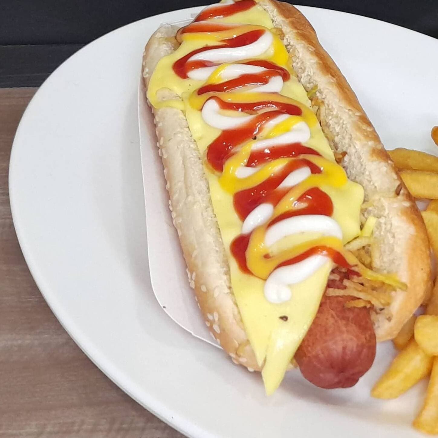 Combo Perro Sencillo + Papas + Bebida