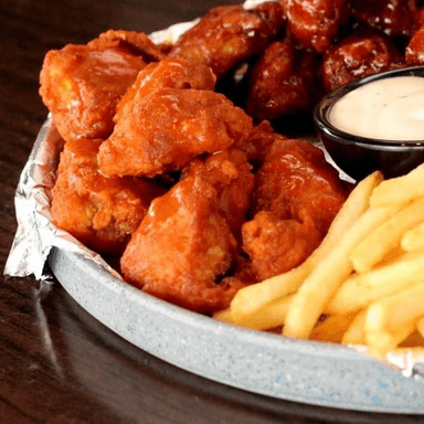 Boneless 250 gr + papas