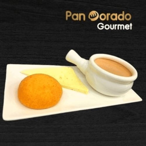 Santafereño, Queso y Almojábana.
