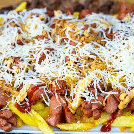 Salchipapas Mestizos (Familiar)