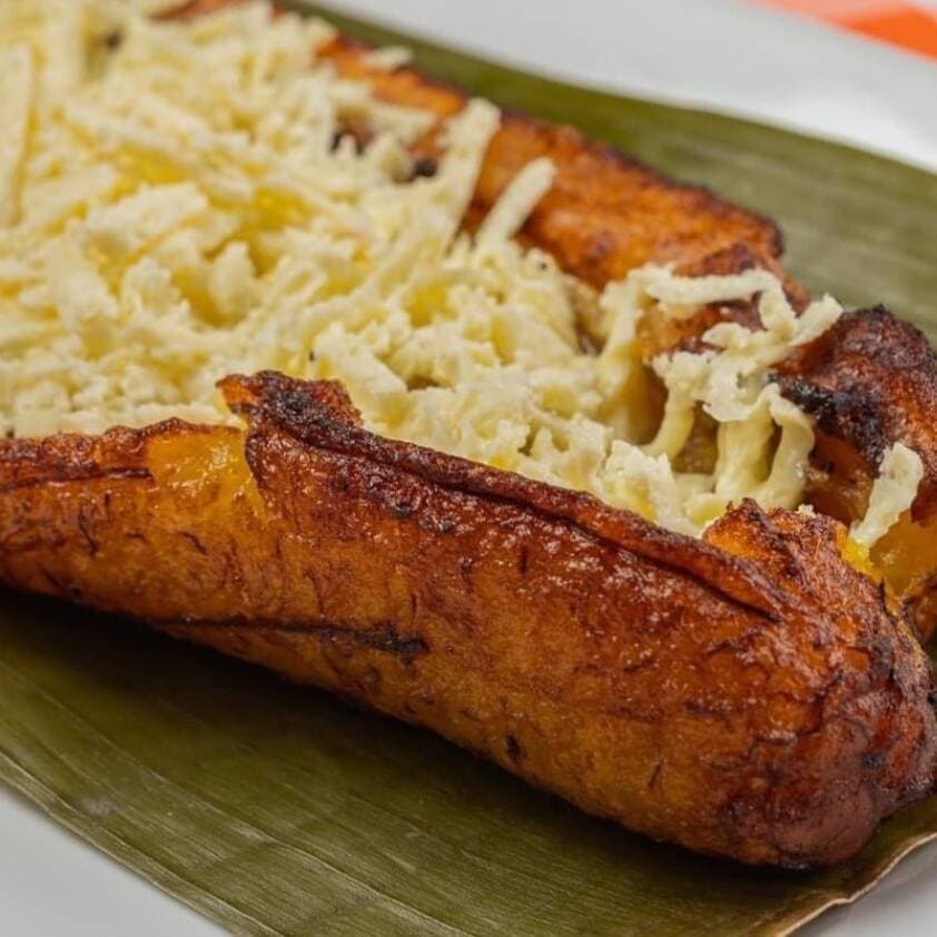 Plátano Maduro con Queso + Natilla