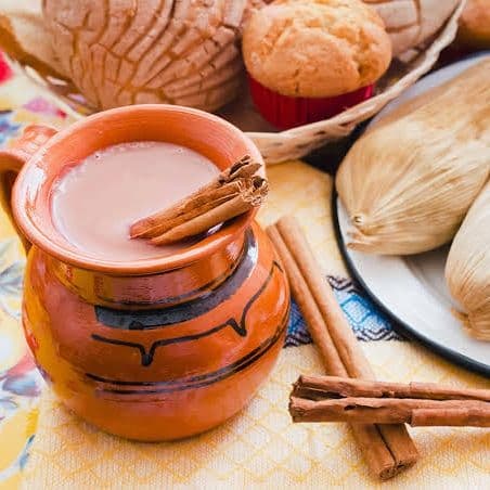Combo Atole y Torta de Chilaquiles