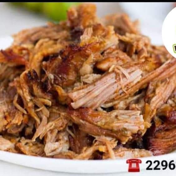 Combo-1/4 de carnitas con su Coca