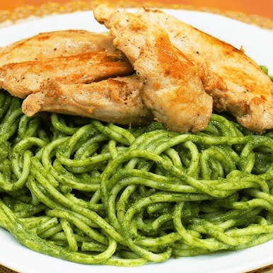 Tallarín Verde C/ Pechuga a la Plancha + Pepsi 355
