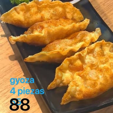 Gyōza (4piezas)