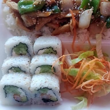 1/2 California Fresco + 1/2 Teriyaki de Pechuga.