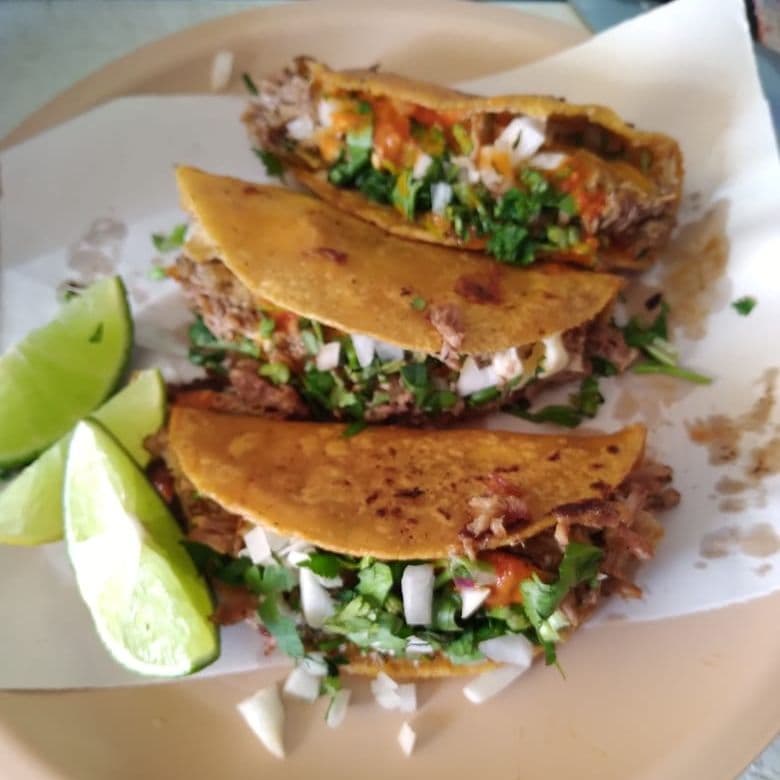 Dobladitas de Birria con Queso