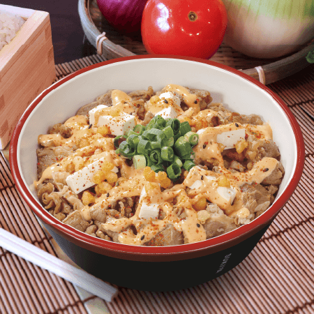 Gyudon Sriracha con Queso Crema