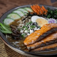 Ramen Salmón
