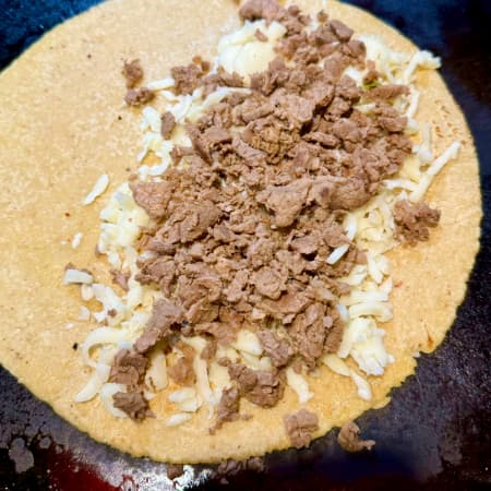 Tacos Con Queso Bistec