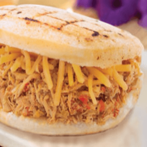 Arepa Sifrina + Arepa Reina Pepiada