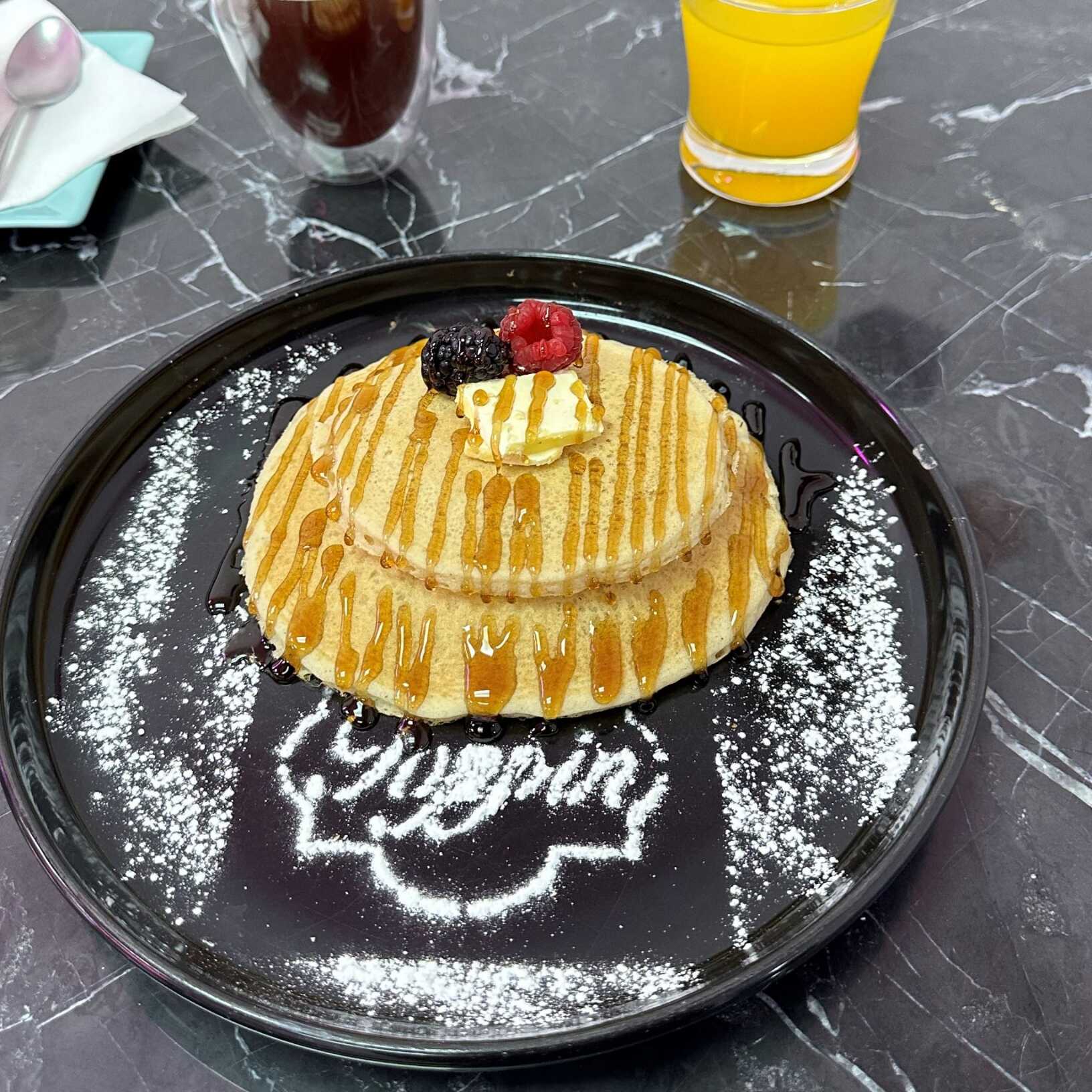 Paquete 4 Hot cakes con jarabe