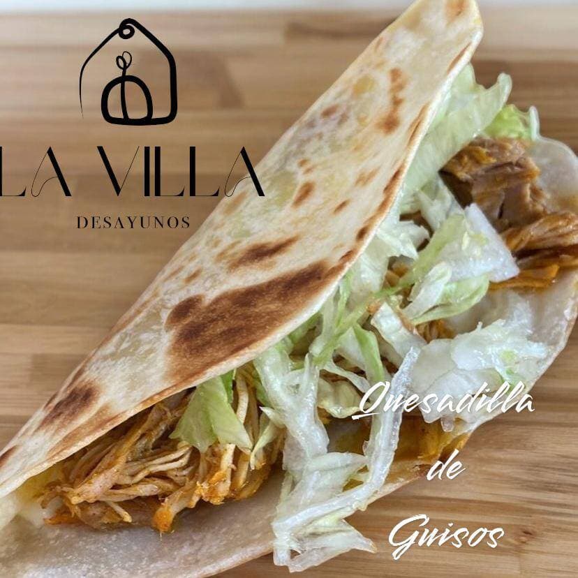 COMBO - Quesadilla de Guiso + Agua de Jamaica