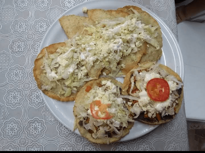 Fonda Todos A La Mesa