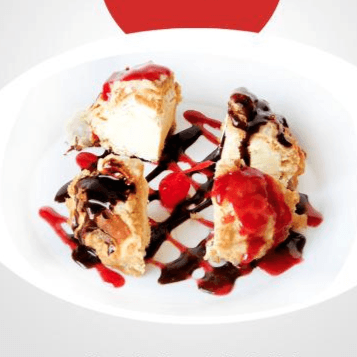 Tempura Helado con Salsa de Fresa
