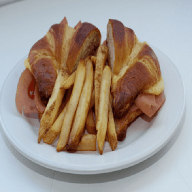 Cuernito de Jamón y Queso