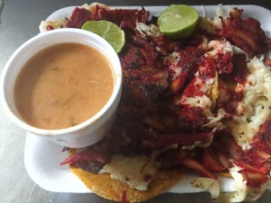 Tacos de Trompo con Queso