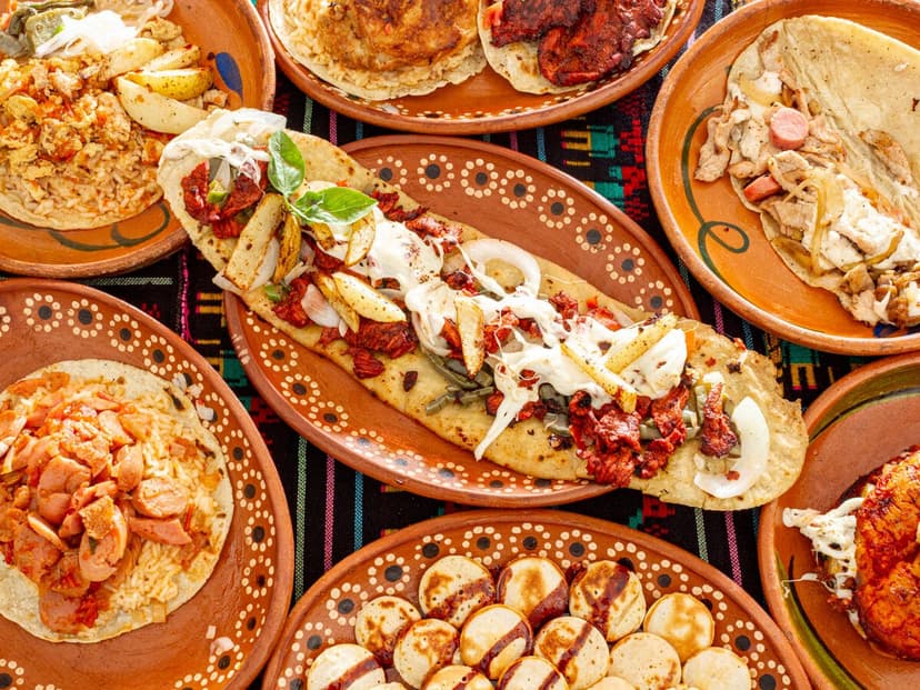 Antojitos Mexicanos "Lucy"