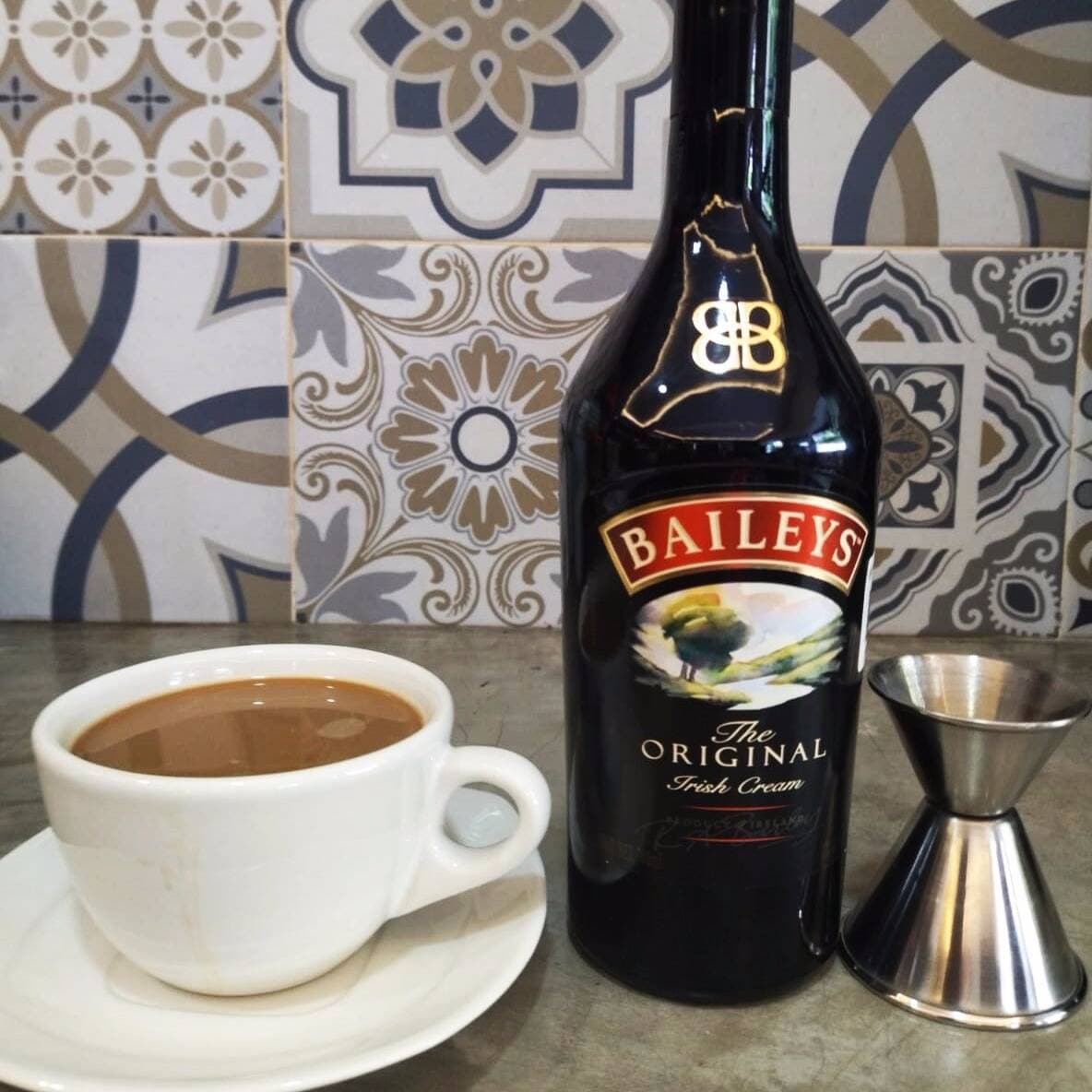Americano con bailey's