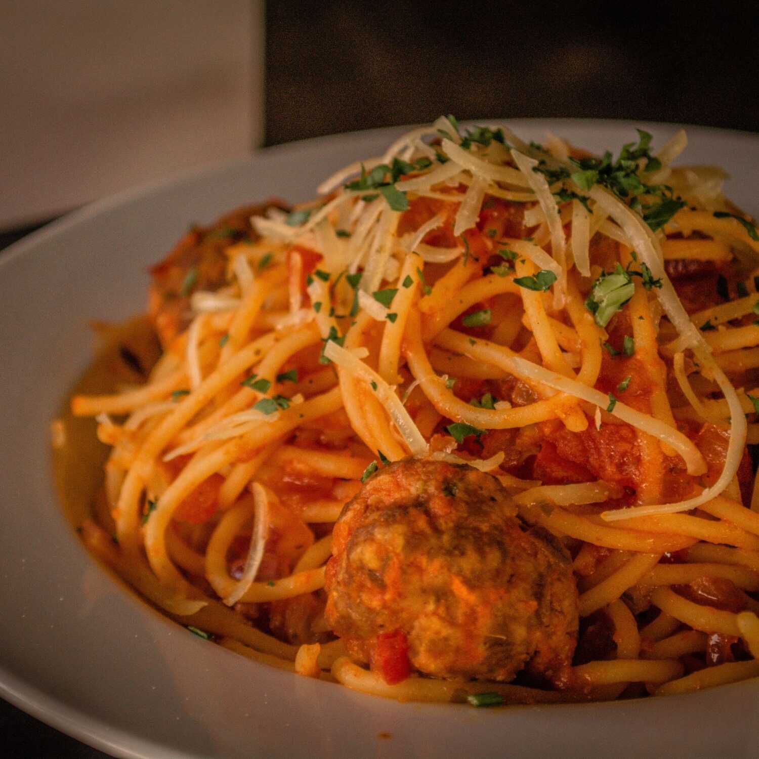 Spaguetti con albondigas