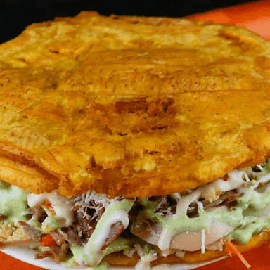 Patacón de Carne Desmechada