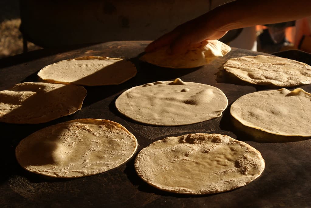 Tortillas Hechas a Mano