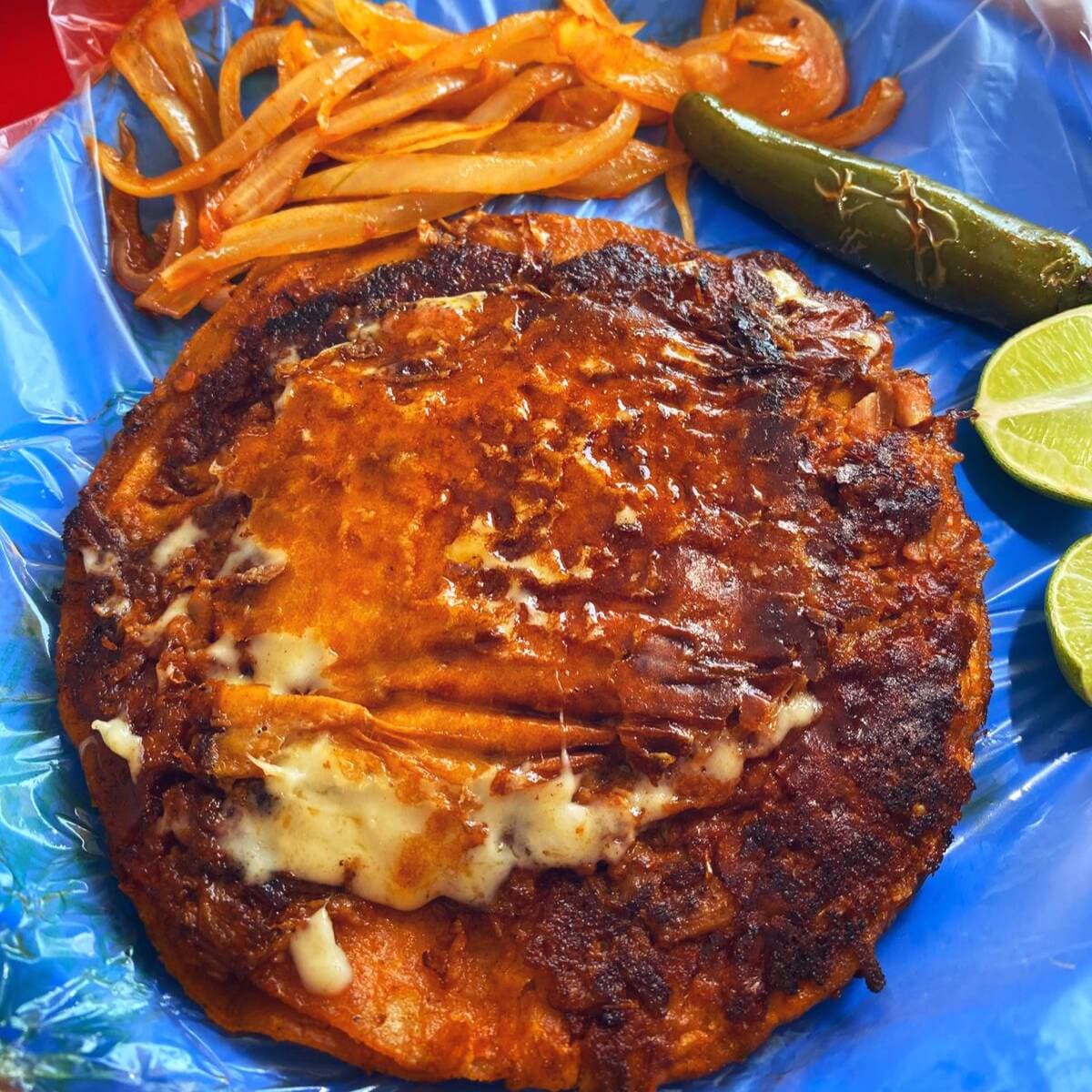 Taco Planchado con Queso