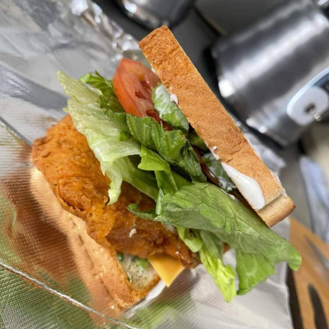 Sandwich de Pechuga Empanizada