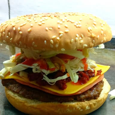 Combo - Hamburguesa Chorizo + Papas
