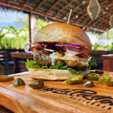 Burger Pollo Crispí Ranch