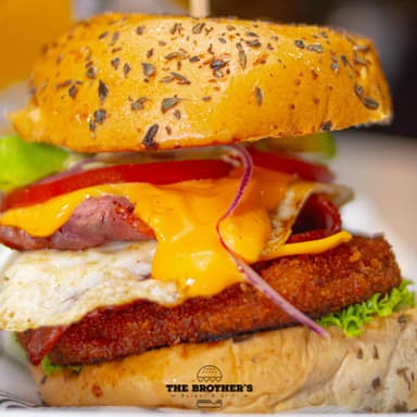 Hamburguesa chicken and bacon + Papas 120gr