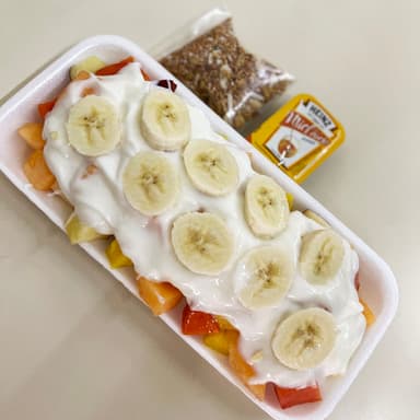 Fruta con Yogurth