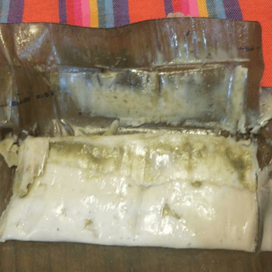 Tamal de pollo Verde
