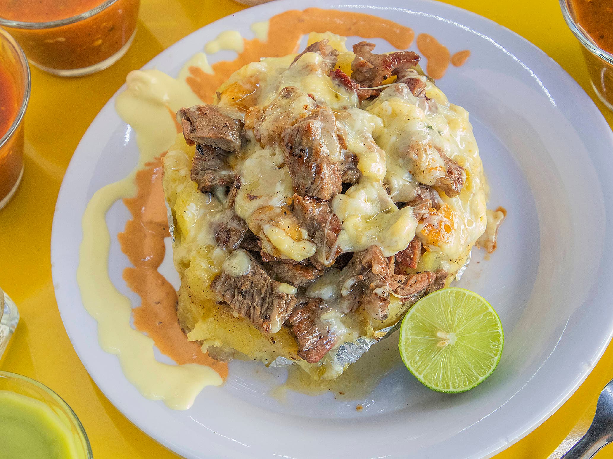 Papa Rellena con Carne
