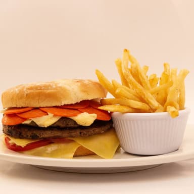 Hamburguesa Peperoni ( Promo con Porcion de Papas)