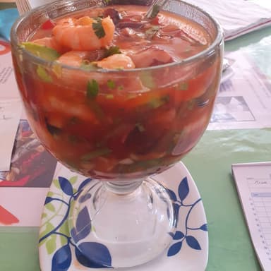 Coctel  Globo (16 Oz) Ingrediente a Elegir