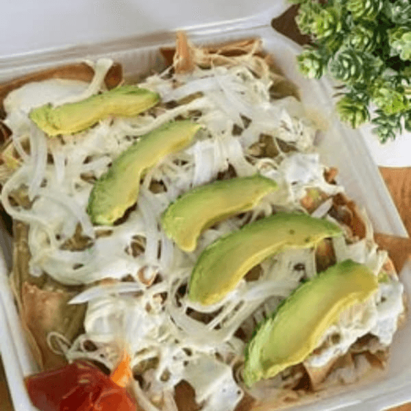 Chilaquiles Verdes con Pollo